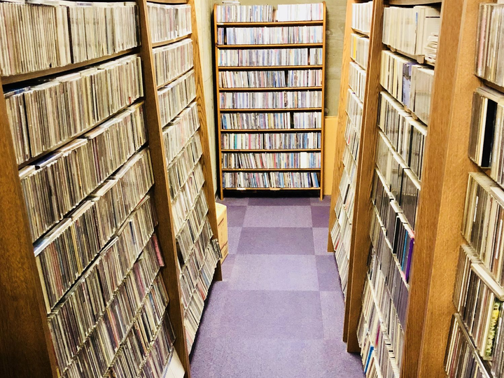 音楽や音、映像好きにはたまらない仕事です!!
